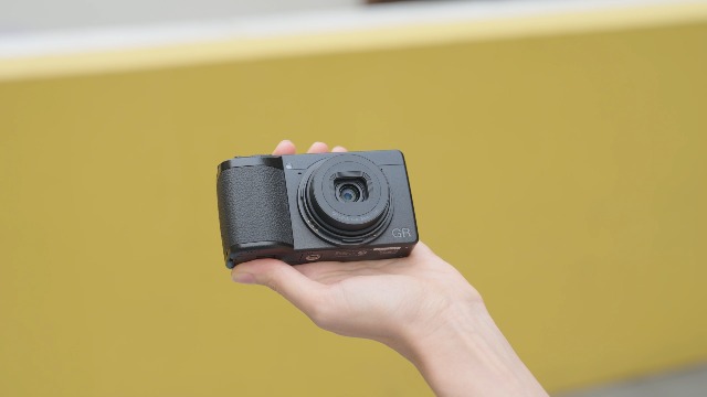 Amazon.com : JJC GR IV Lens Hood for Ricoh GR4 GRIV HDF Monochrome